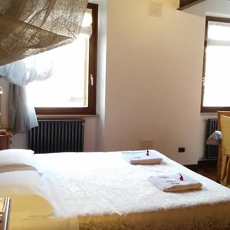 Bed & Breakfast Antica Via Roma Garden View