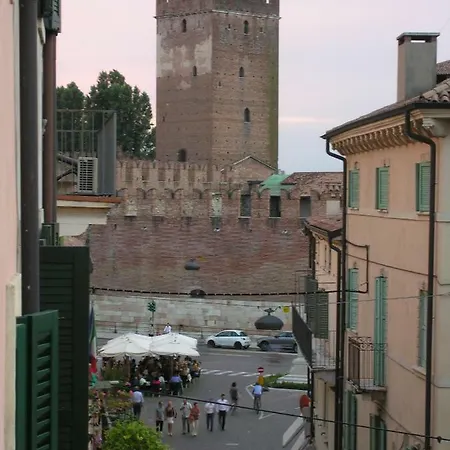 Antica Via Roma Garden View Bed & Breakfast Verona