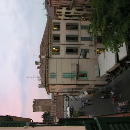 Antica Via Roma Garden View Bed & Breakfast 2*