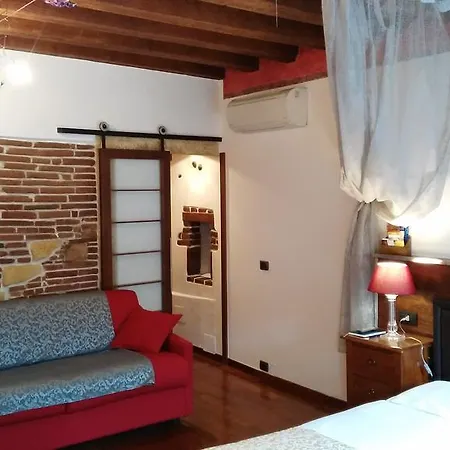 Antica Via Roma Garden View 2* ורונה